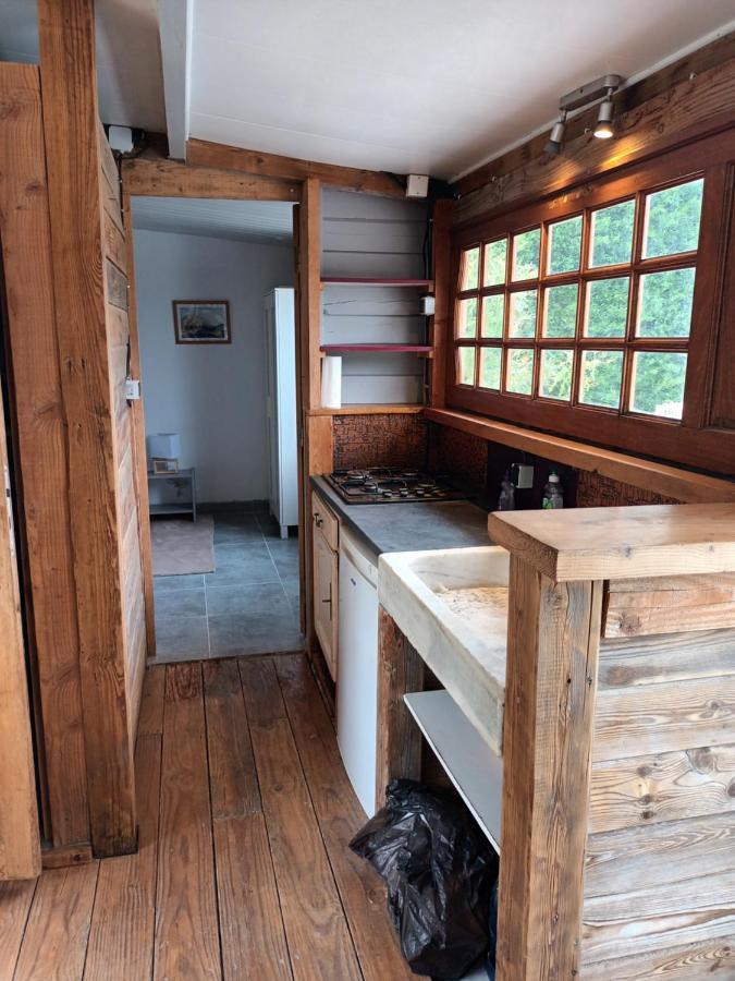 Gîte ou chambre d'hôte dans la campagne de Rognes Exterior foto