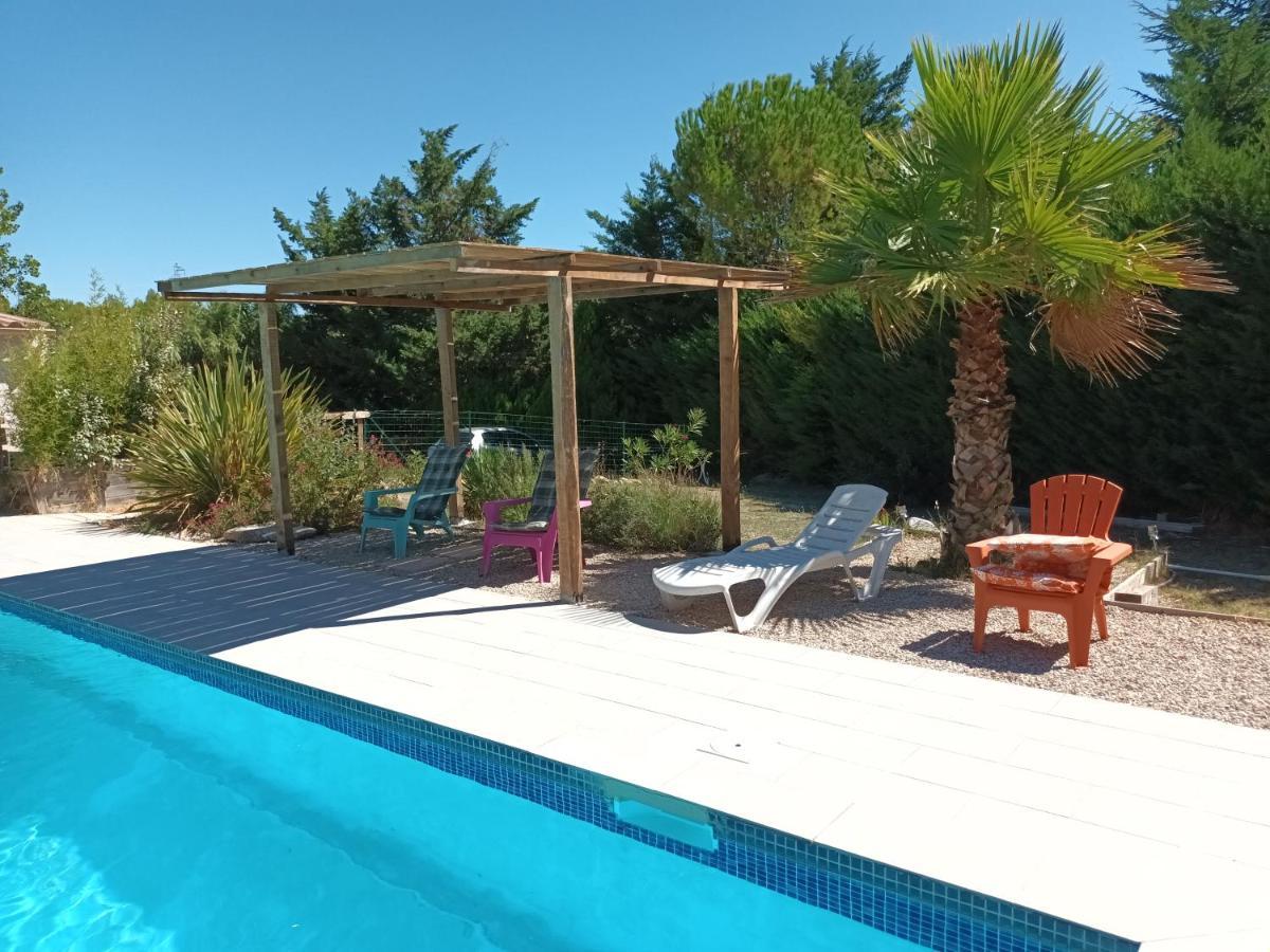 Gîte ou chambre d'hôte dans la campagne de Rognes Exterior foto